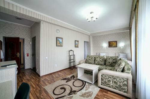 Hotel Osh-nuru