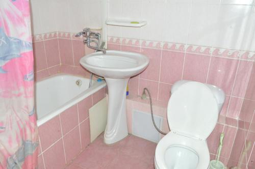 Apartments On Gogolya, 3
