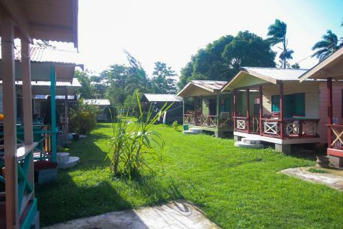 Sunshine Cottage@ Jah B's Beach Road Negril