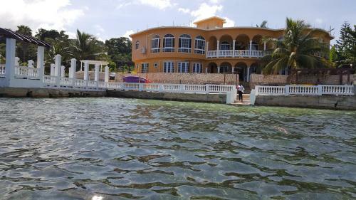 Waters Edge Villa
