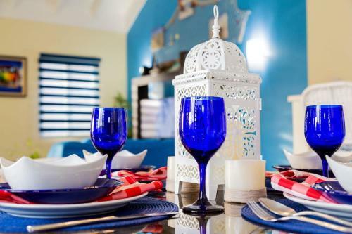 Sea Breeze Villa @ Coolshade