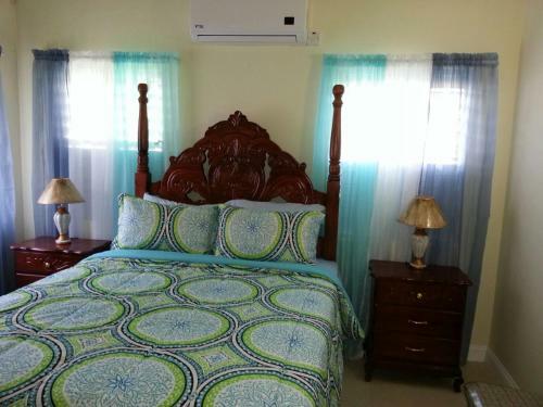 Villa Ocho Rios Under The Coolshade III