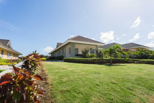 Villa Ocho Rios Under The Coolshade III