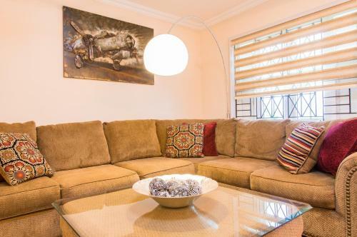 Apartamento Reclaiming My Time @ Comlin Bank