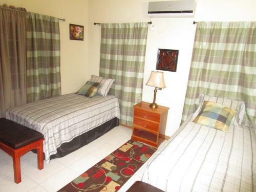 The Residence Portmore Apartment 1