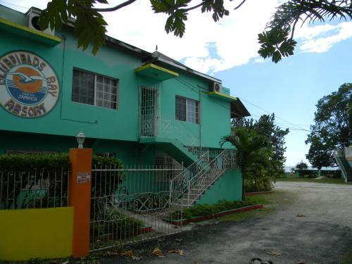 Hotel Bluefields Bay Resort