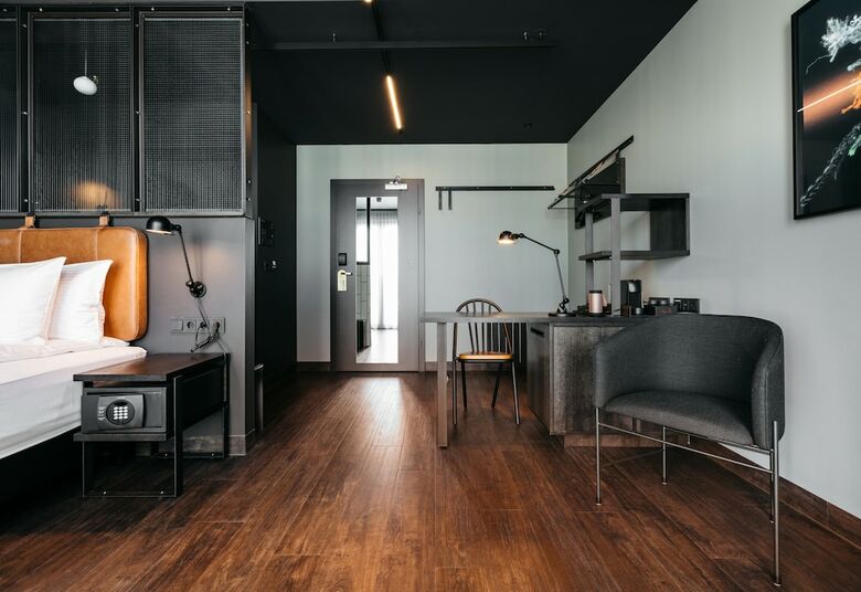 Exeter Hotel By Keahotels