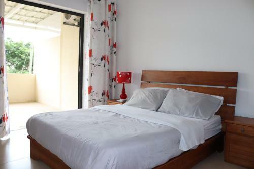 Mahina Luxury 2 Bedroom Apartment With Pool