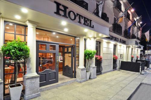 Longford Arms Hotel