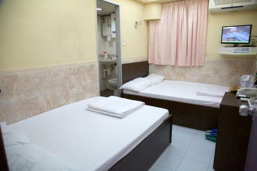 Hostal Yau King Hotel