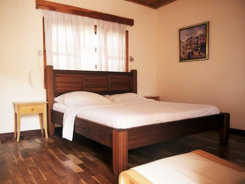 Esther's Hotel