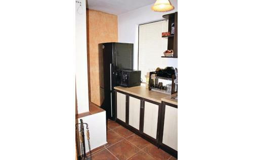 Three-bedroom Holiday Home In Iskra Village