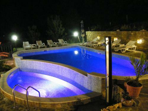 Family Hotel Chiflik Hills