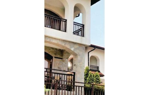 Two-bedroom Holiday Home In Kableshkovo