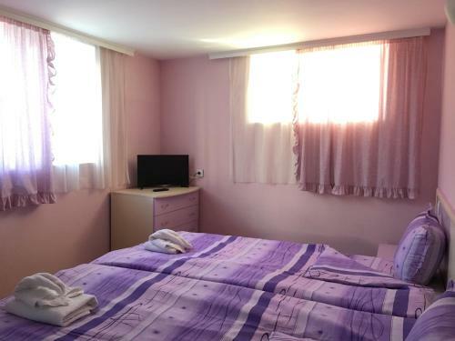 Hostal Triglav Edelweiss Guest House