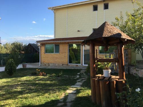 Hostal Triglav Edelweiss Guest House