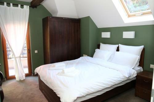 Hostal Villa Ema