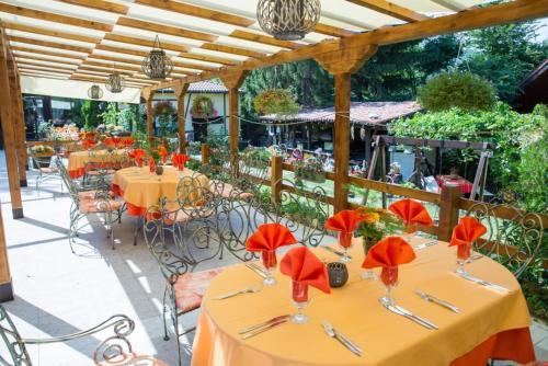 Bryasta Hotel & Restaurant