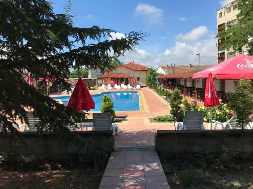 Hostal Complex Trakite