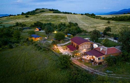 Bed & Breakfast Cob Camp