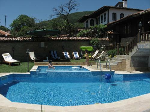 Hostal Sava Cupetsa Guest House