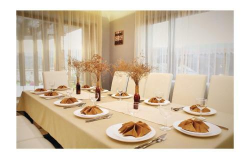 Eight-bedroom Holiday Home In Tsurkva