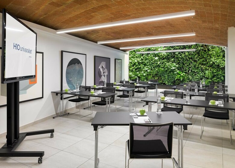 Hotel H10 Universitat