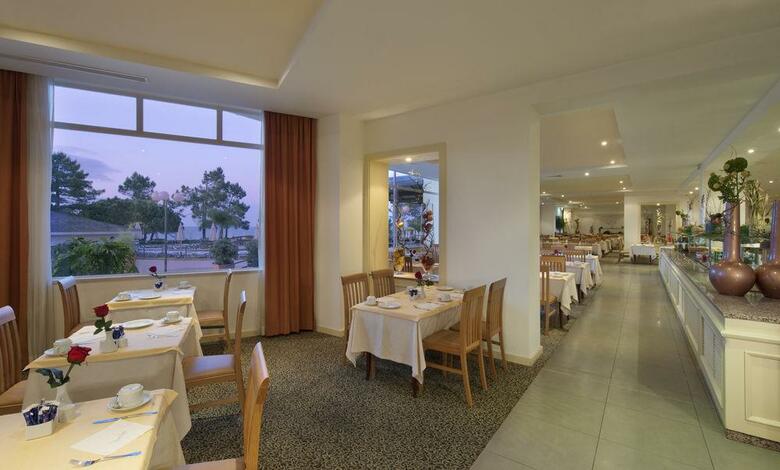 Hotel Porto Bay Falesia