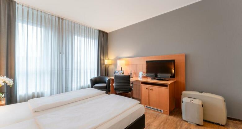 Hotel Plaza Premium K�ln