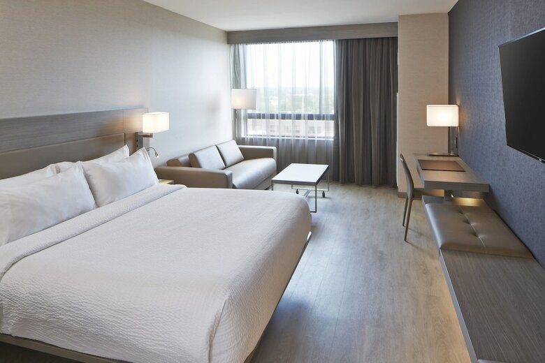 AC Hotel By Marriott Des Moines East Village