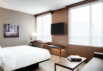 AC Hotel By Marriott Des Moines East Village