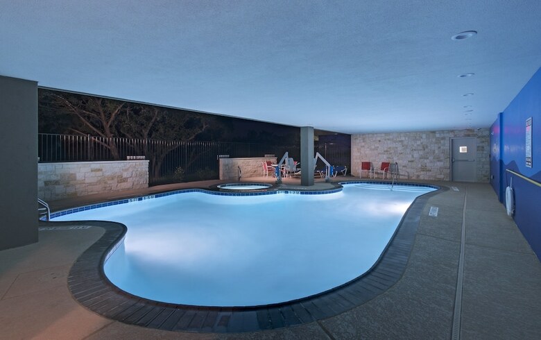 Hotel Holiday Inn Express & Suites Austin Nw - Four Points
