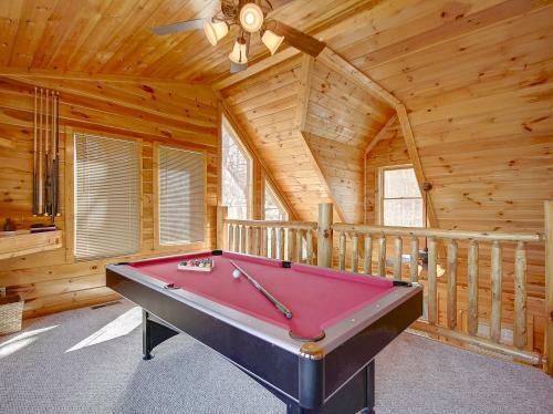Bear Cub Hideaway Cabin