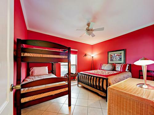 44 Golf House Rd Townhouse Townhouse
