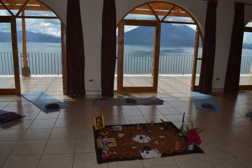Hotel Lomas De Tzununa