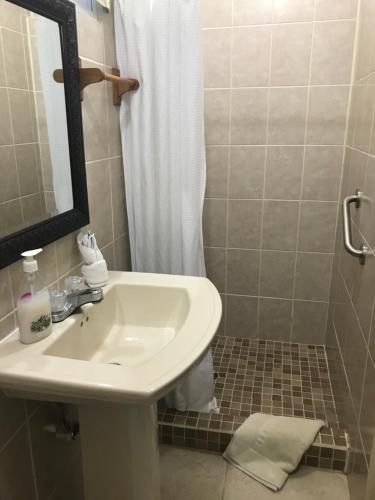 Hostal Bella Sombra Guest House Downtown