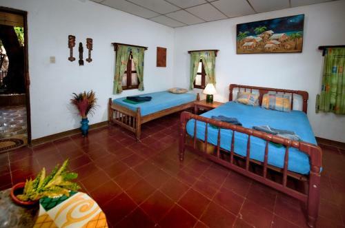 Hostal Charly�s Guest House