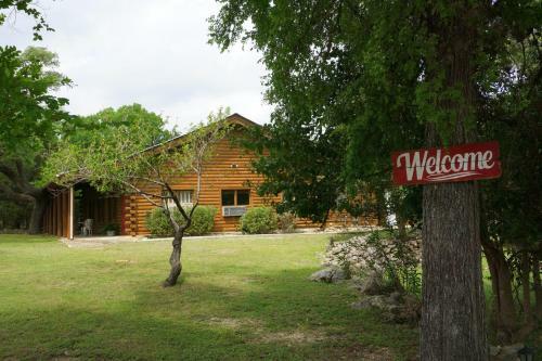 Wimberley Log Cabins Resort And Suites - Unit 1