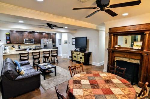 Apartamento 140 Twelfth South East #1079 Apts