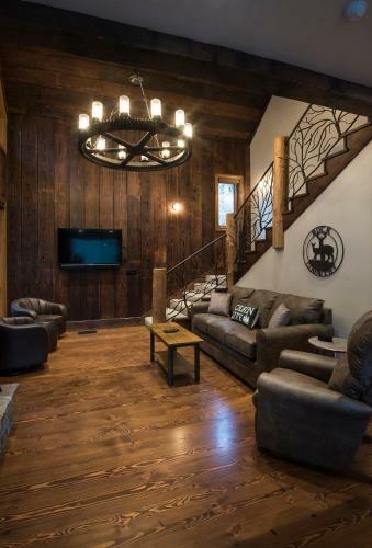 1r Rustic Retreat
