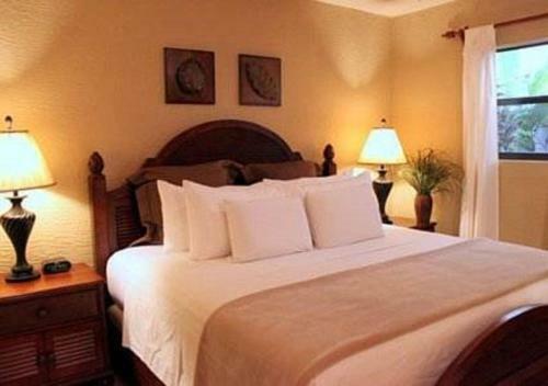 Hotel Clarion Suites Roatan At Pineapple Villas