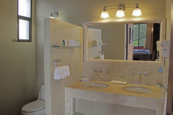 Hotel Arenal Kioro Suites & Spa