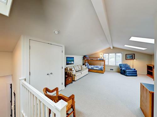 3012 Nw Oceania Dr Home