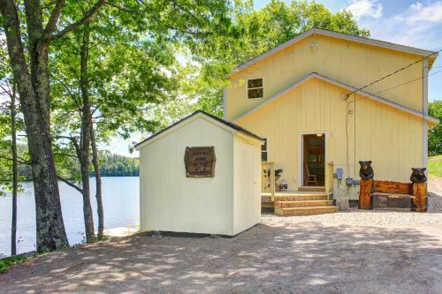 Damariscotta Lakefront Retreat