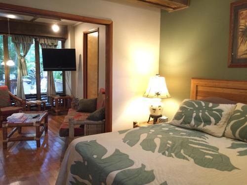 Maui What A Wonderful World Bed & Breakfast