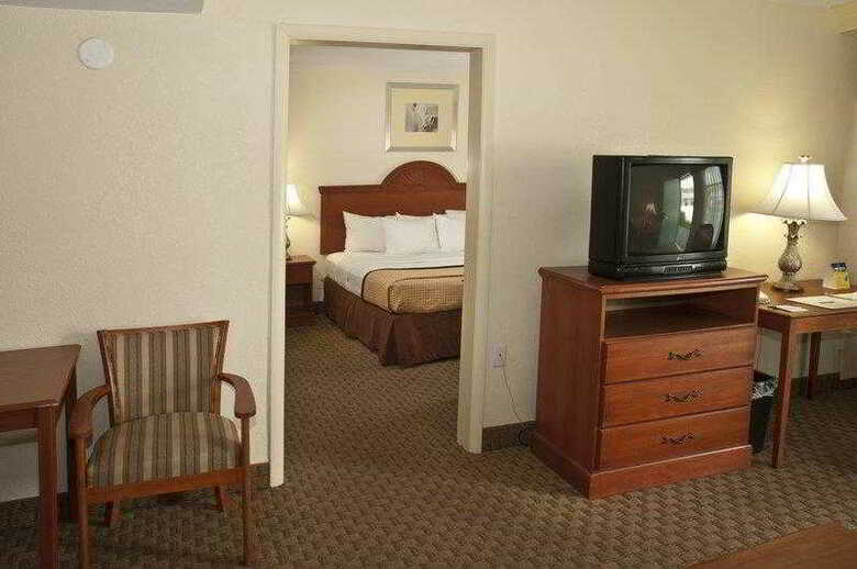 Hotel Best Western Plus Holiday Sands Inn & Suites