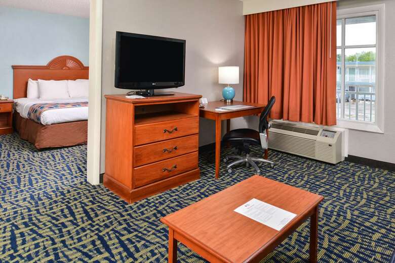 Hotel Best Western Plus Holiday Sands Inn & Suites