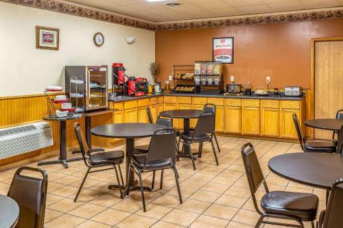 Hotel Econo Lodge Inn & Suites Newton