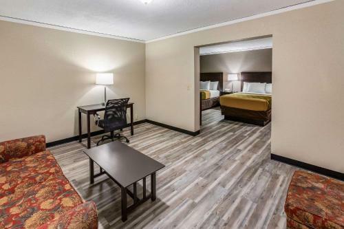 Hotel Econo Lodge Inn & Suites Newton
