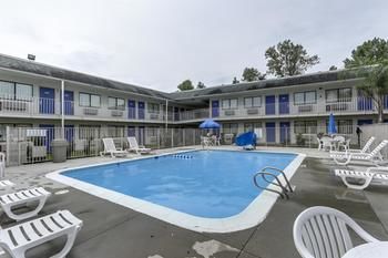 Motel 6 Baton Rouge - Port Allen